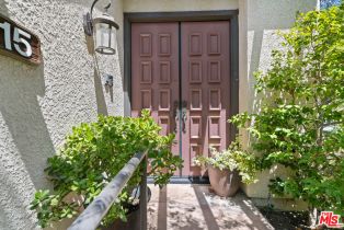 Condominium, 5757 Owensmouth ave, Woodland Hills, CA 91367 - 2