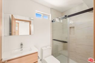 Single Family Residence, 5912 Mammoth ave, Sherman Oaks, CA 91401 - 13