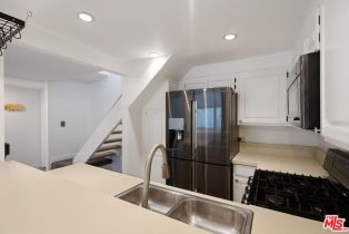 Condominium, 950 Kings rd, West Hollywood , CA 90069 - 5