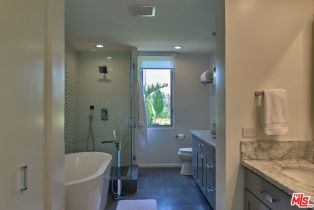 Single Family Residence, 16045 Royal Mount dr, Encino, CA 91436 - 11