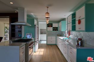 Single Family Residence, 16045 Royal Mount dr, Encino, CA 91436 - 5