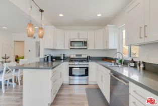 , 5343 TENDILLA ave, Woodland Hills, CA 91364 - 4