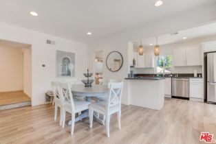 , 5343 TENDILLA ave, Woodland Hills, CA 91364 - 8