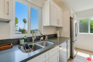 , 5343 TENDILLA ave, Woodland Hills, CA 91364 - 9