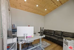 Single Family Residence, 3313 Coy dr, Sherman Oaks, CA 91423 - 14