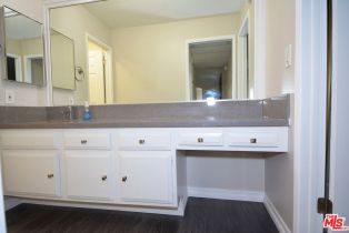 Condominium, 750 Kings rd, West Hollywood , CA 90069 - 17