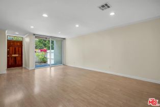 Condominium, 5215 Sepulveda blvd, Culver City, CA 90230 - 5
