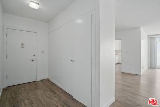 , 930 3rd st, Santa Monica, CA 90403 - 6