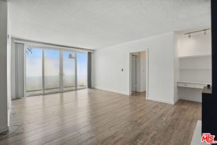 , 930 3rd st, Santa Monica, CA 90403 - 8