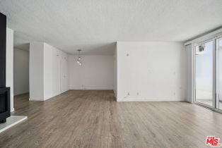 , 930 3rd st, Santa Monica, CA 90403 - 11