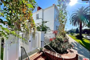 , 423 Ocean, Santa Monica, CA 90403 - 8