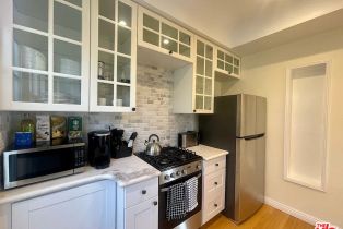 , 423 Ocean, Santa Monica, CA 90403 - 4