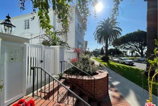 , 423 Ocean, Santa Monica, CA 90403 - 3