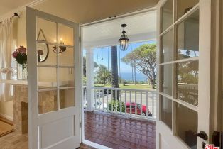 , 423 Ocean, Santa Monica, CA 90403 - 7