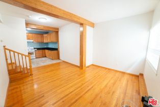 , 2400 Pacific ave, Venice, CA 90291 - 5