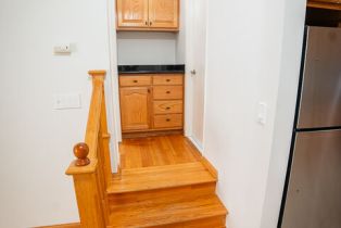 , 2400 Pacific ave, Venice, CA 90291 - 7