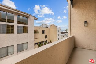 Condominium, 5310 Zelzah ave, Encino, CA 91316 - 6