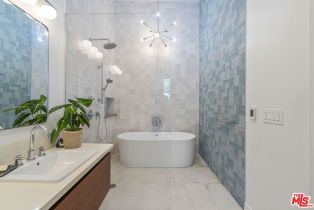 , 23023 Gainford st, Woodland Hills, CA 91364 - 16