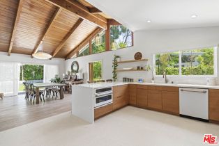 , 23023 Gainford st, Woodland Hills, CA 91364 - 6