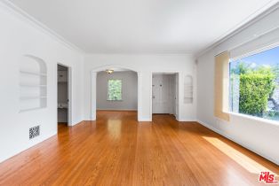 Single Family Residence, 1131 Harvard st, Santa Monica, CA 90403 - 3