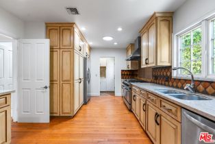 Single Family Residence, 1131 Harvard st, Santa Monica, CA 90403 - 7