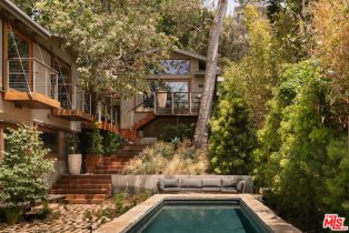 Single Family Residence, 415 Mesa Rd, Santa Monica, CA  Santa Monica, CA 90402