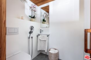 Single Family Residence, 124 HART ave, Santa Monica, CA 90405 - 27