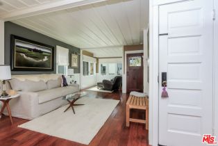 Single Family Residence, 124 HART ave, Santa Monica, CA 90405 - 5
