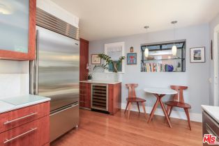 Single Family Residence, 124 HART ave, Santa Monica, CA 90405 - 8