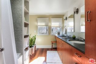 Single Family Residence, 124 HART ave, Santa Monica, CA 90405 - 15