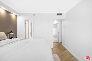 , 1131 Alta Loma rd, West Hollywood , CA 90069 - 6