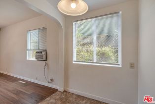 Single Family Residence, 22125 Costanso st, Woodland Hills, CA 91364 - 23