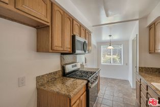 Single Family Residence, 22125 Costanso st, Woodland Hills, CA 91364 - 15