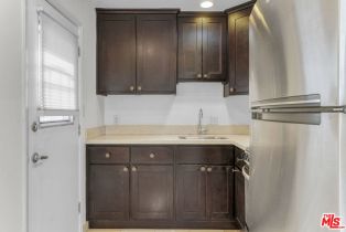 Residential Income, 2404 Ocean Park blvd, Santa Monica, CA 90405 - 12