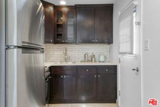 Residential Income, 2404 Ocean Park blvd, Santa Monica, CA 90405 - 26