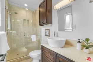 Residential Income, 2402 Ocean Park blvd, Santa Monica, CA 90405 - 16