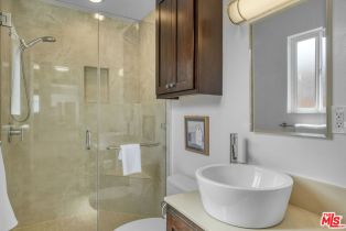 Residential Income, 2402 Ocean Park blvd, Santa Monica, CA 90405 - 12