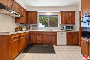 Single Family Residence, 16840 Oak View dr, Encino, CA 91436 - 34