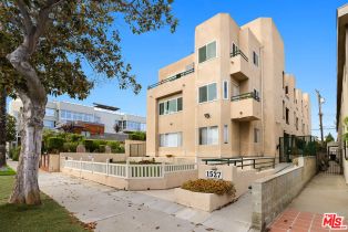 Condominium, 1527 9th st, Santa Monica, CA 90401 - 2