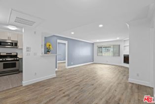 Condominium, 1527 9th st, Santa Monica, CA 90401 - 4