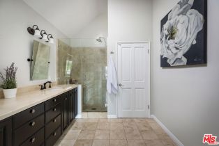 Single Family Residence, 13324 Valley Vista blvd, Sherman Oaks, CA 91423 - 28