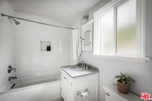 Single Family Residence, 13324 Valley Vista blvd, Sherman Oaks, CA 91423 - 35