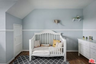 Single Family Residence, 13324 Valley Vista blvd, Sherman Oaks, CA 91423 - 38