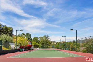 Single Family Residence, 17552 Camino De Yatasto, Pacific Palisades, CA 90272 - 32