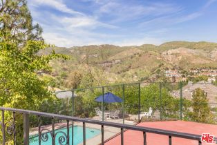 Single Family Residence, 17552 Camino De Yatasto, Pacific Palisades, CA 90272 - 46