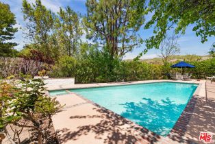 Single Family Residence, 17552 Camino De Yatasto, Pacific Palisades, CA 90272 - 26
