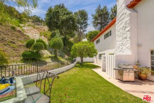 Single Family Residence, 17552 Camino De Yatasto, Pacific Palisades, CA 90272 - 38