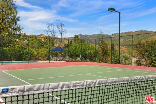 Single Family Residence, 17552 Camino De Yatasto, Pacific Palisades, CA 90272 - 33