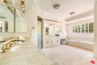 Single Family Residence, 17552 Camino De Yatasto, Pacific Palisades, CA 90272 - 50