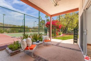 Single Family Residence, 17552 Camino De Yatasto, Pacific Palisades, CA 90272 - 17